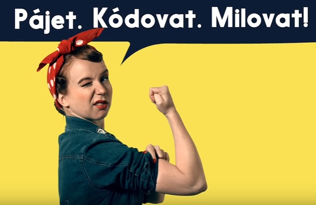 VIDEO: Technická škola v klipu láká dívky ke studiu! Holky chtějí: Pájet. Kódovat. Milovat!
