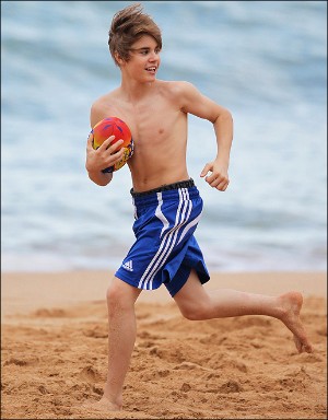 Justin si před koncertem na Novém Zélandu užíval pláže v australském Sydney. foto: archiv